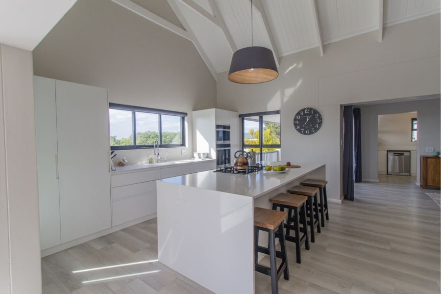 9 Bedroom Property for Sale in Olifantskop Western Cape